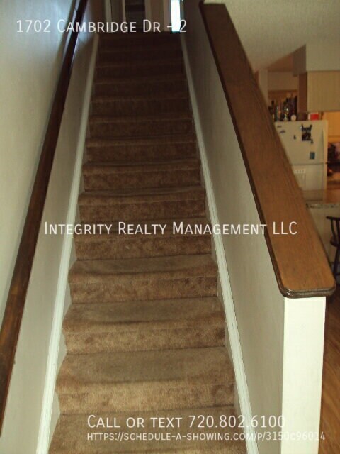 Building Photo - 1702 Cambridge Dr