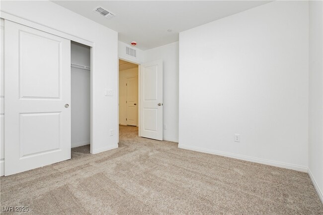 Building Photo - 2768 V. Napoli