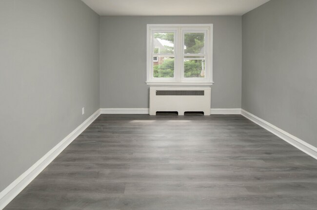 Interior Photo - Oxford Gardens