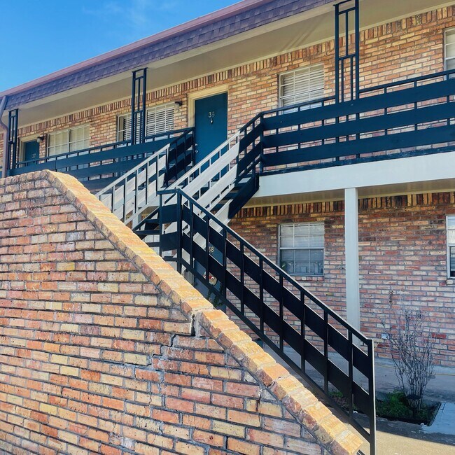 Primary Photo - 208 N 10th St