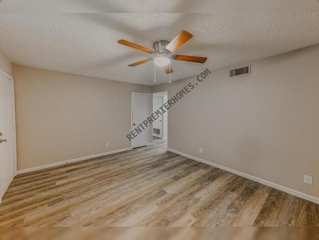 Building Photo - 4309 Glenda Ln