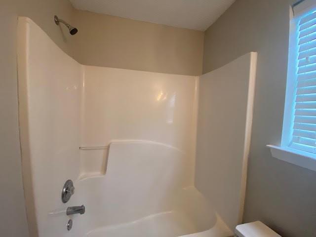 Building Photo - 418 Silverleaf Ln