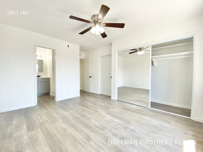 Building Photo - 1206 S Holt Ave