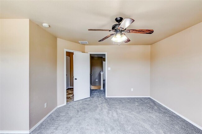 Building Photo - 9104 Single Bnd Trl