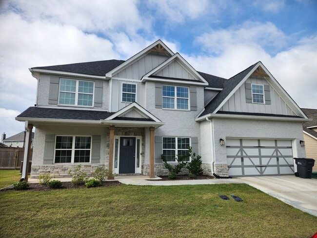 Primary Photo - 311 Shoshone Cir