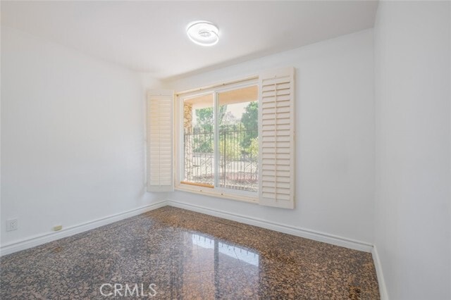 Building Photo - 4321 Clear Valley Dr