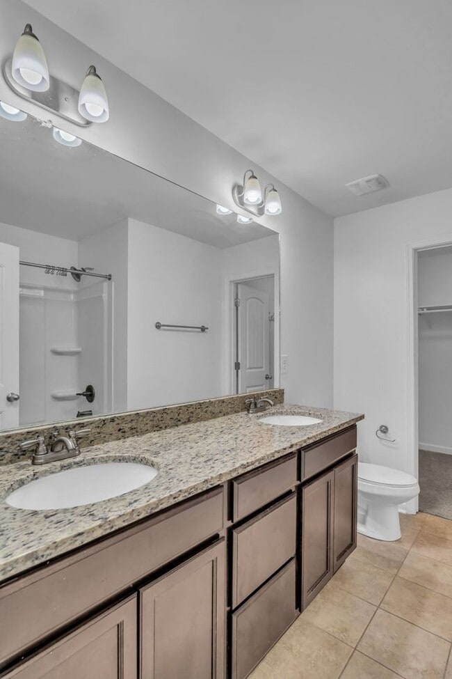 Building Photo - Awesome Goodlettsville Townhome in Conveni...