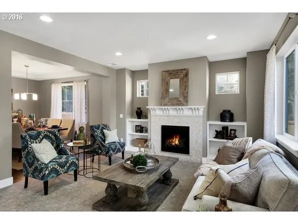 Building Photo - 5860 NE Pohlman Dr