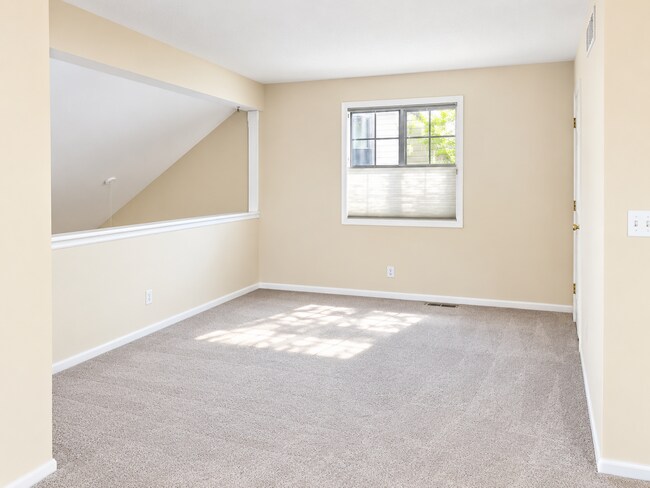 Building Photo - 4846 Macintosh Pl