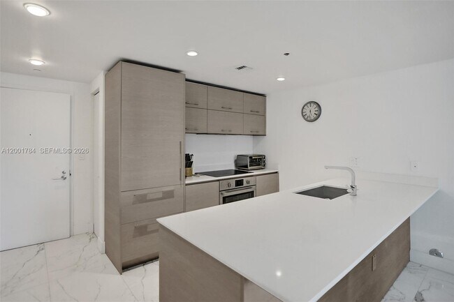 Building Photo - 1300 S Miami Ave