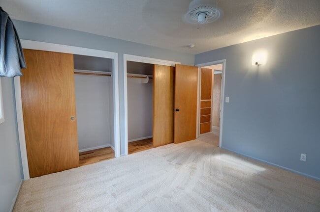 Building Photo - 4 Bedroom 2 Bathroom Located on the Boise Bench (Available for a 6 month lease).