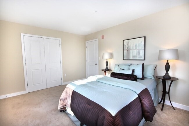 Building Photo - 99 Essex St