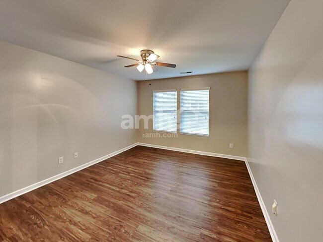 Building Photo - 15709 Lakepoint Forest Dr