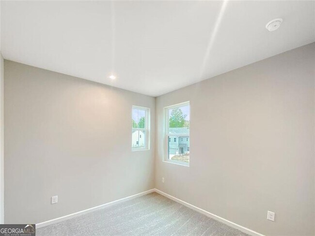 Building Photo - 441 Broadstone Blvd