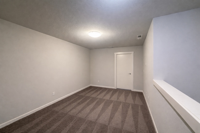 Building Photo - Beautiful 3BD Home in Hillsboro!!