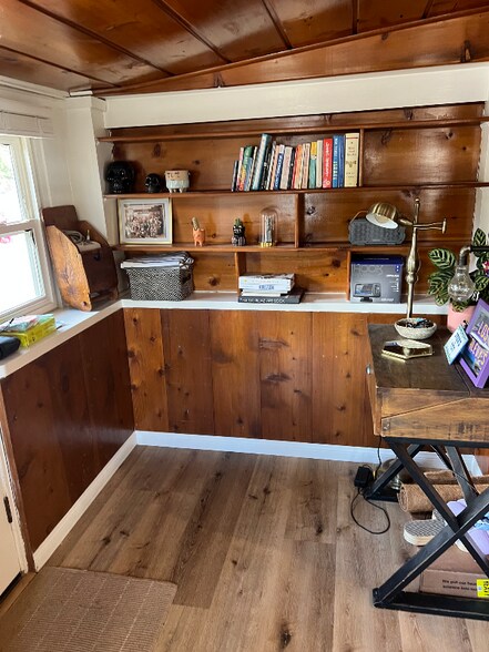 Building Photo - 11457 Manzanita Rd