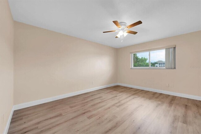 Building Photo - 315 Buttonwood Ln