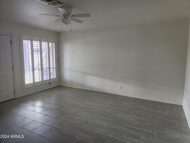 Building Photo - 97 N Cooper Rd