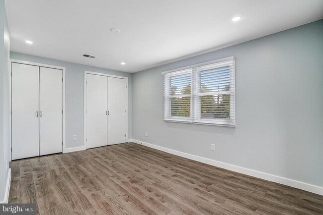 Building Photo - 3120 Chepstow Ln