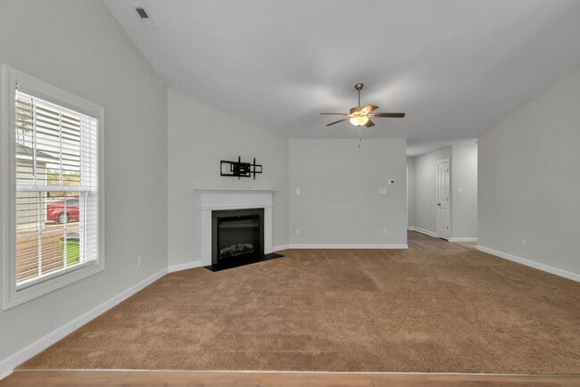 Building Photo - 202 Browns Ferry Rd