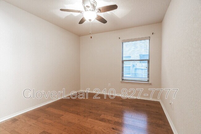 Building Photo - 8439 Painted Wagon