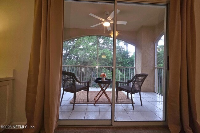 Building Photo - 230 Colima Ct