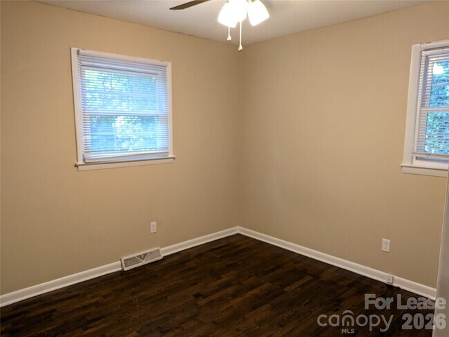 Building Photo - 362 Cabarrus Ave