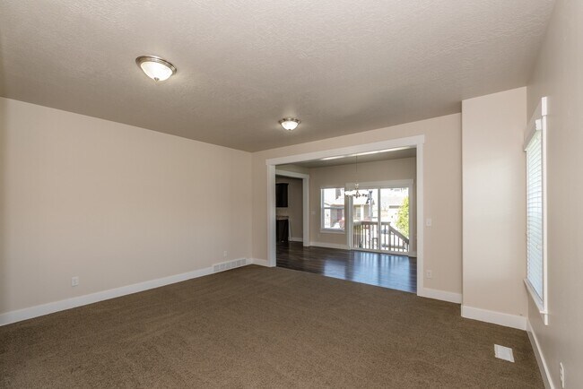 Building Photo - Gorgeous Home in Herriman!