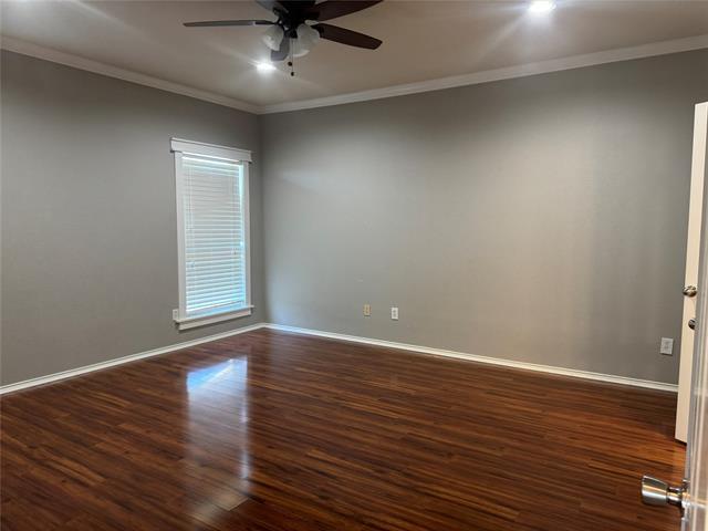 Building Photo - 6227 Meadowcrest Ln