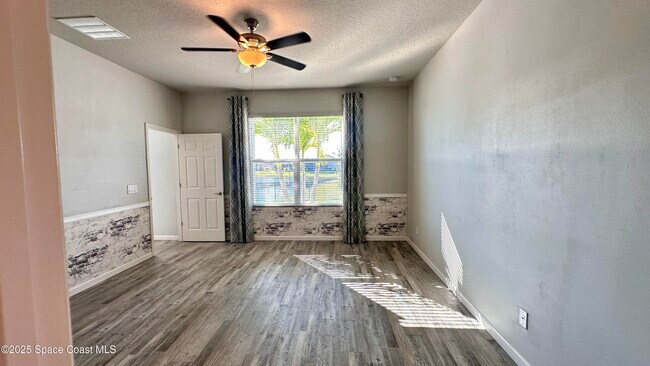 Building Photo - 4477 Trovita Cir