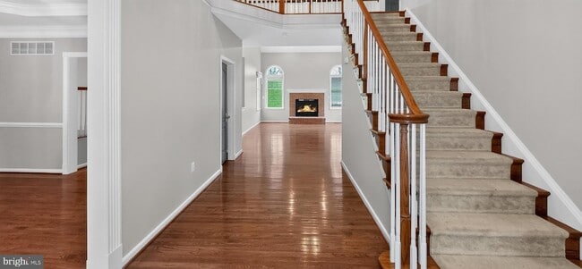 Building Photo - 6933 Sandy Creek Ct