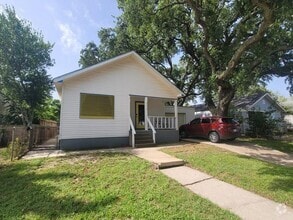 Building Photo - 5113 Avenue R 1/2