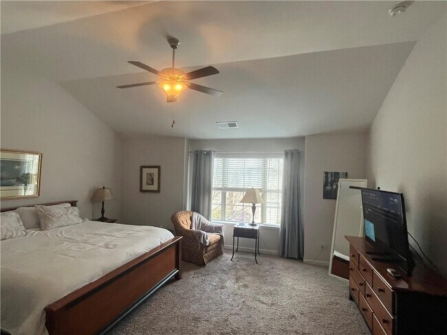 Building Photo - 5545 Bright Cross Wy