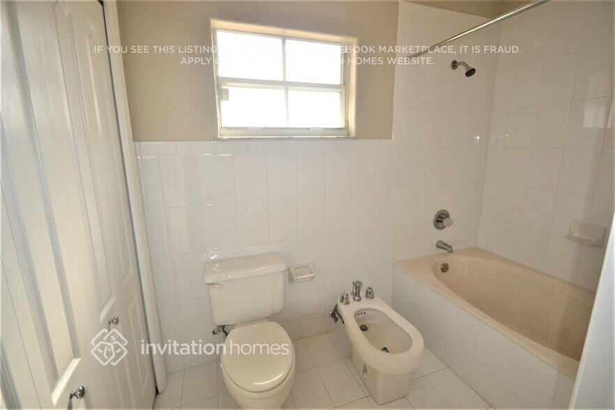 Building Photo - 14411 NW 88th Pl