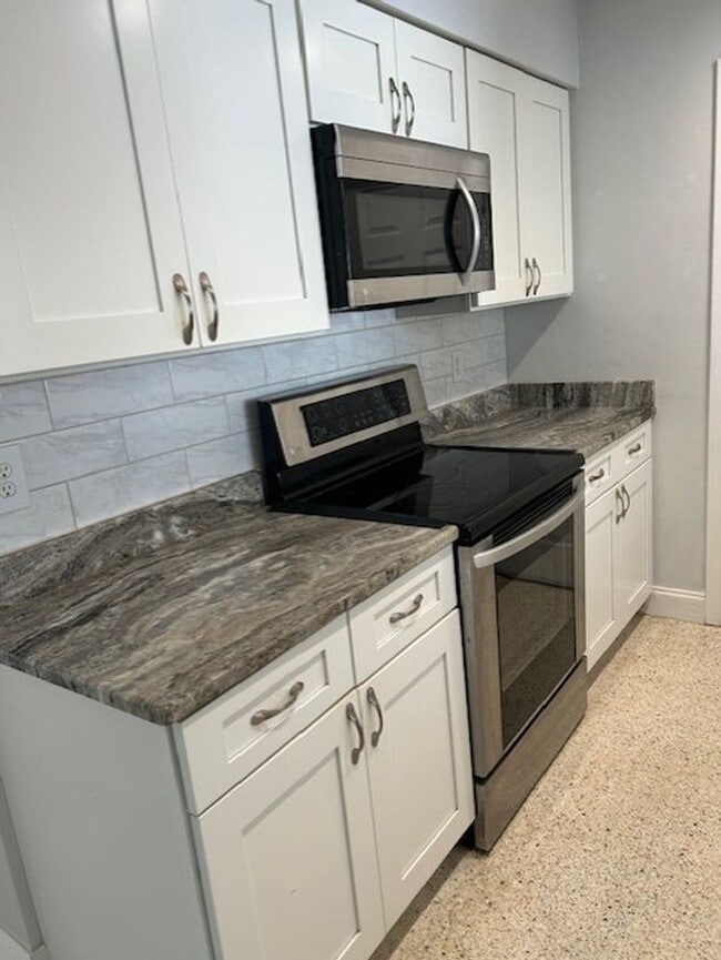 Building Photo - 5242 20th Ave N