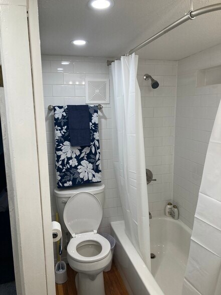 Building Photo - 1245 Van Dorn St