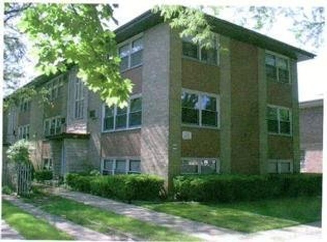Building Photo - 4112 N. Kedvale-4114-2E
