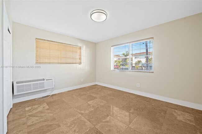 Building Photo - 7315 Byron Ave