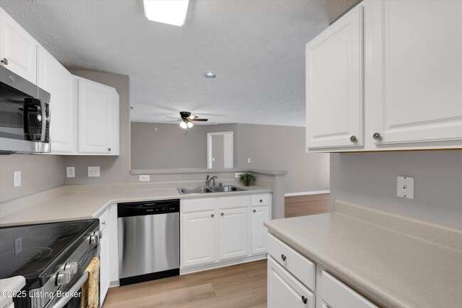 Building Photo - 5901 Landers Ave