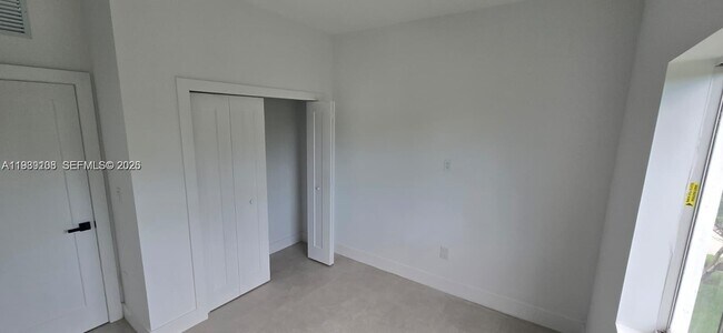 Building Photo - 141 NW 11th St