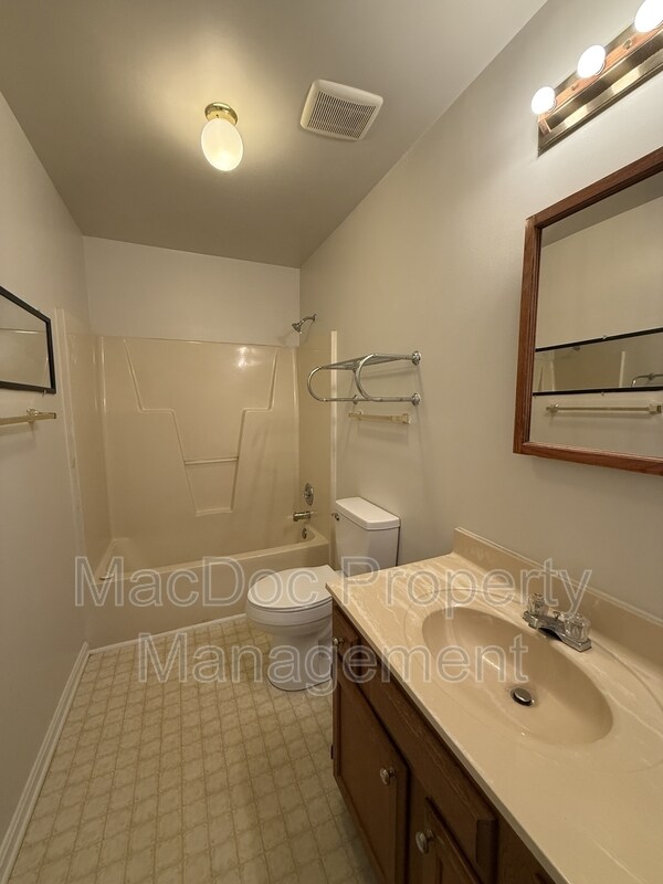 Building Photo - 200 Farrell Ln