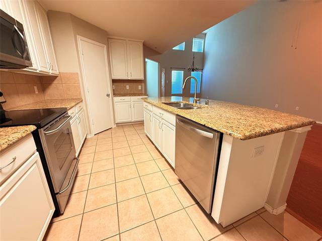 Building Photo - 10155 Summit Run Dr