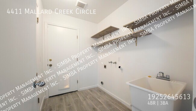 Building Photo - 4411 Mallard Creek Cir