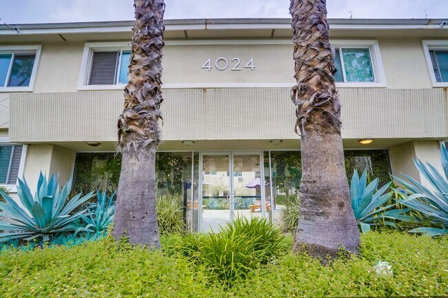 Secure entry - 4024 Ursula Ave