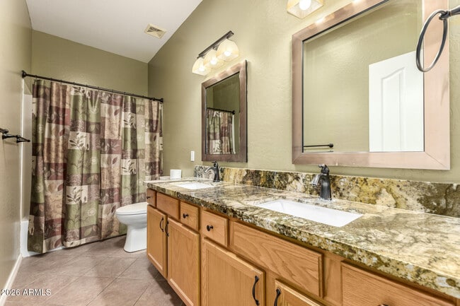 Building Photo - 202 E Rock Wren Dr