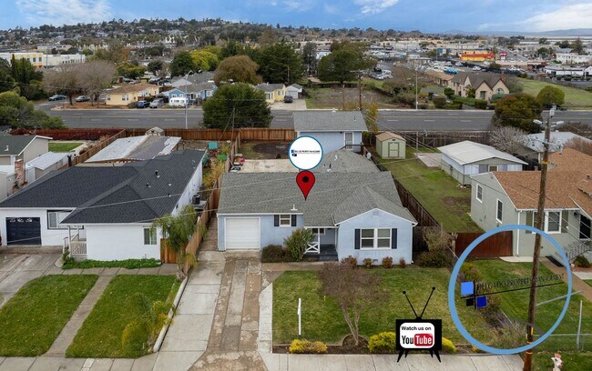 Building Photo - 2425 Alameda St