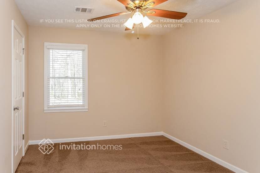 Building Photo - 2062 Red Rose Ln