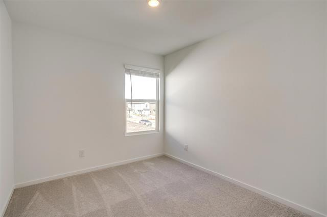 Building Photo - 12144 Thoroughbred Dr
