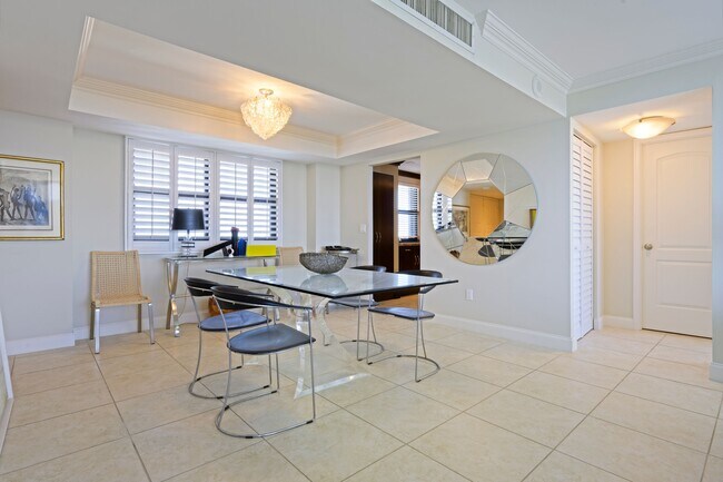 Building Photo - 5200 N Flagler Dr