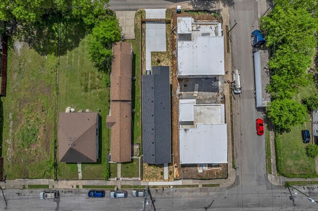 Building Photo - 145 Fain St